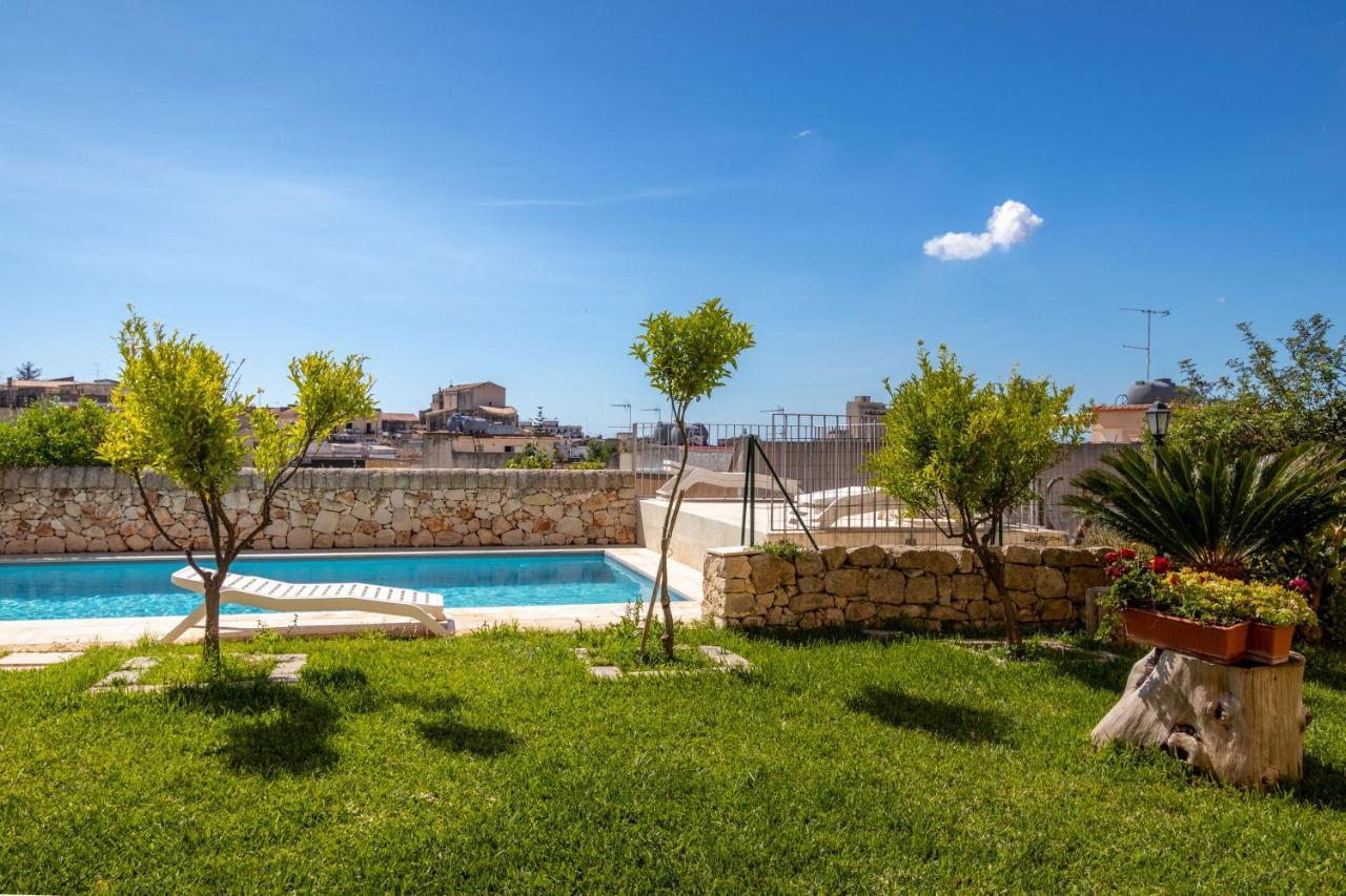 Bed and breakfast Rosaria 3*